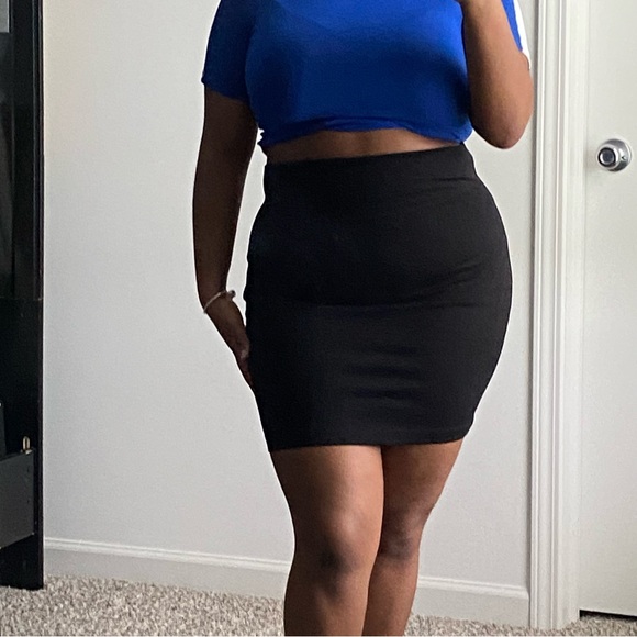 💜30% off sale💜 Windsor | Black bodycon skirt - Picture 4 of 6